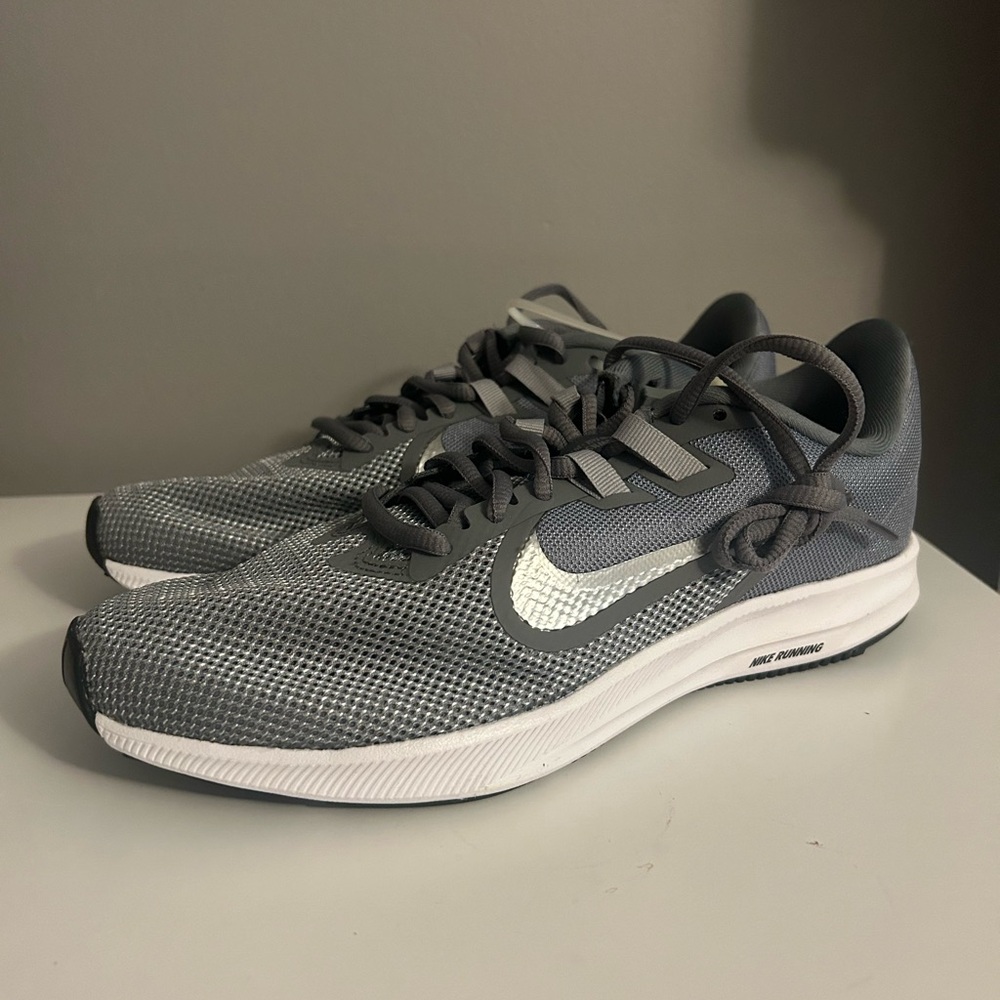 Gray Nike Runnings Shoes Never Worn